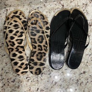 2 pairs of chic flip-flops NEW w/o box